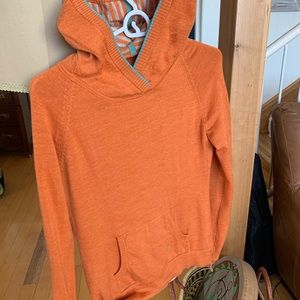 Smart wool sweater merino hoodie. Small